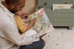 Little Dutch Mijn Kijkboek De Wereld Om Je Heen 1 Jr+ 9 Little Dutch Mijn Kijkboek De Wereld Om Je Heen 1 Jr+ -Beste Speelgoed Winkel LittleDutchmijnkijkboekdewereldomjegeenkartonboekD