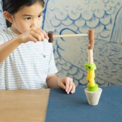 Plan Toys Stapel En Rijgspel 3 Jr+ 15 Plan Toys Stapel En Rijgspel 3 Jr+ -Beste Speelgoed Winkel plan toys houten stapel en rijgspel 4638h